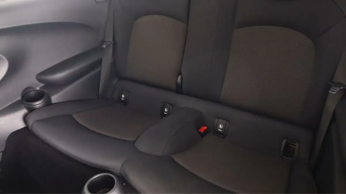 2019-mini-cooper-15-cooper-classic-hatchback-3d-big-15