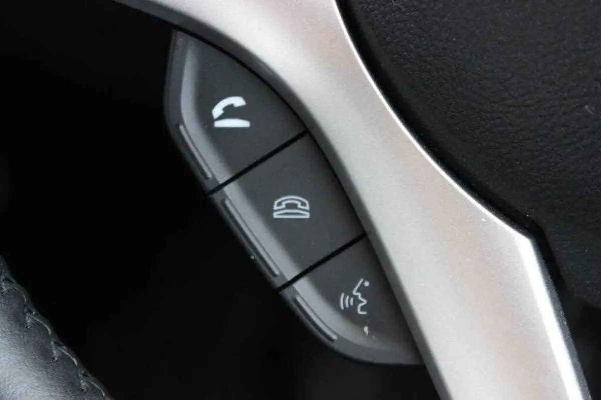2021-suzuki-ignis-12-dualjet-sz5-big-26
