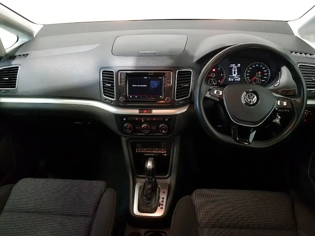 2018-volkswagen-sharan-20tdi-se-150ps-ss-dsg-big-2