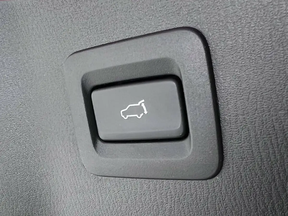 2018-mazda-cx-5-20-sport-nav-big-7