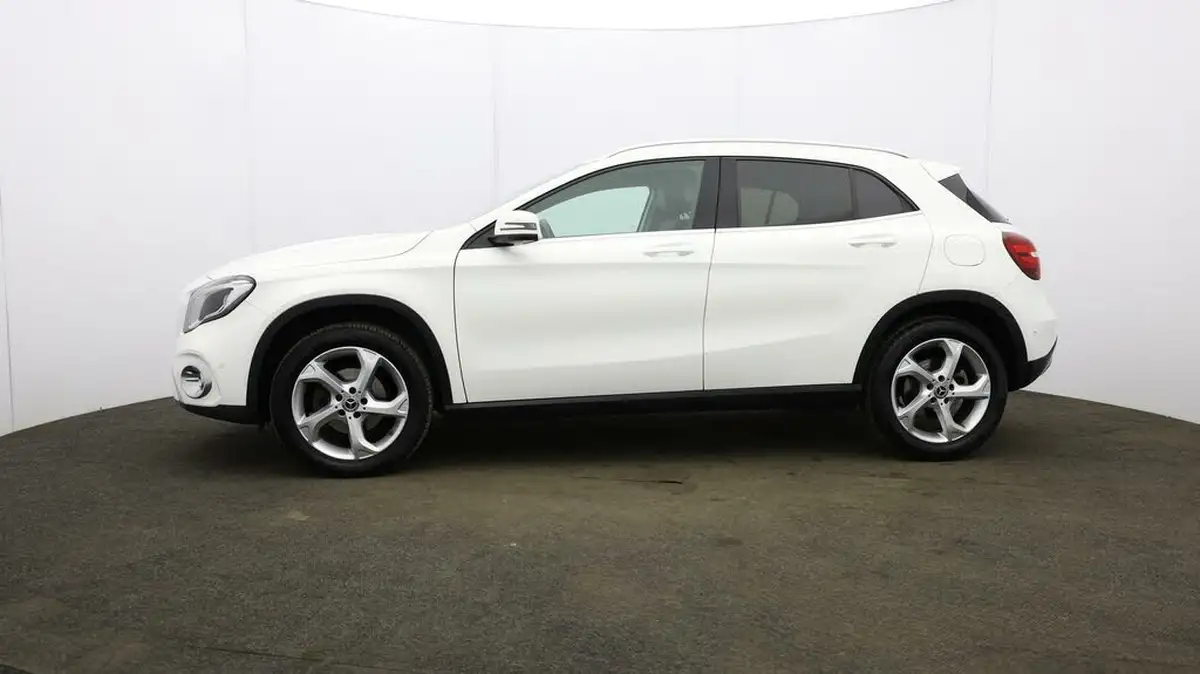 2018-mercedes-benz-gla-class-16-gla-200-sport-156ps-premiumss-7g-dct-big-61