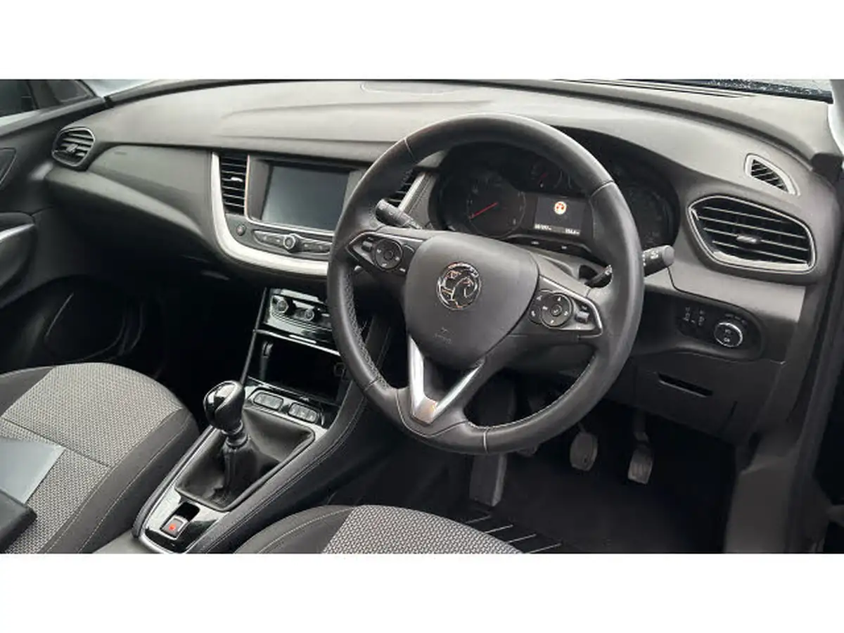 2020-vauxhall-grandland-x-12-se-big-10