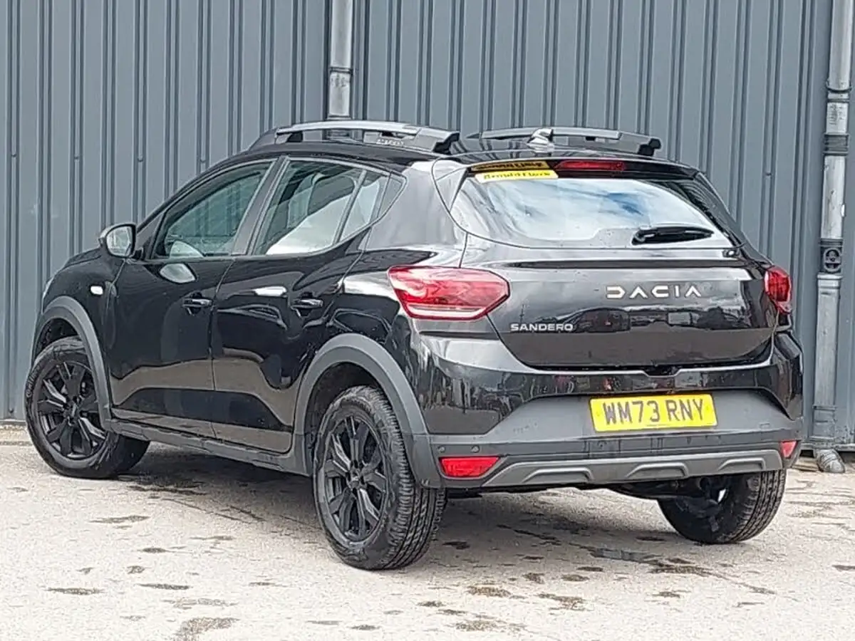 2023-dacia-sandero-stepway-10-tce-essential-90bhp-big-1