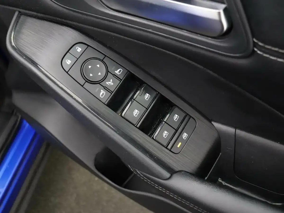 2022-nissan-qashqai-13-dig-t-acenta-premium-140ps-big-13
