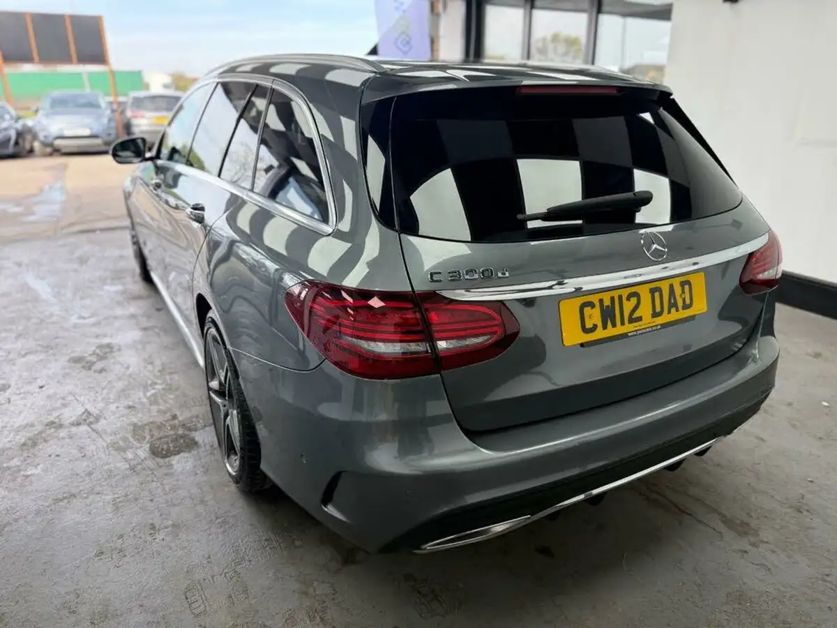 2019-mercedes-benz-c-class-20d-c300d-amg-line-245ps-ss-estate-5d-big-6