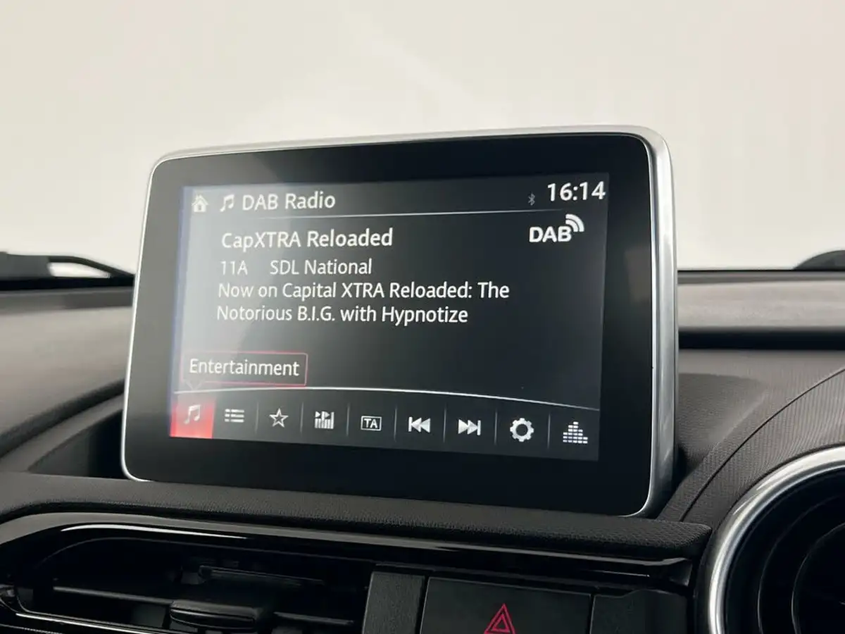 2015-mazda-mx-5-15-sport-nav-big-23
