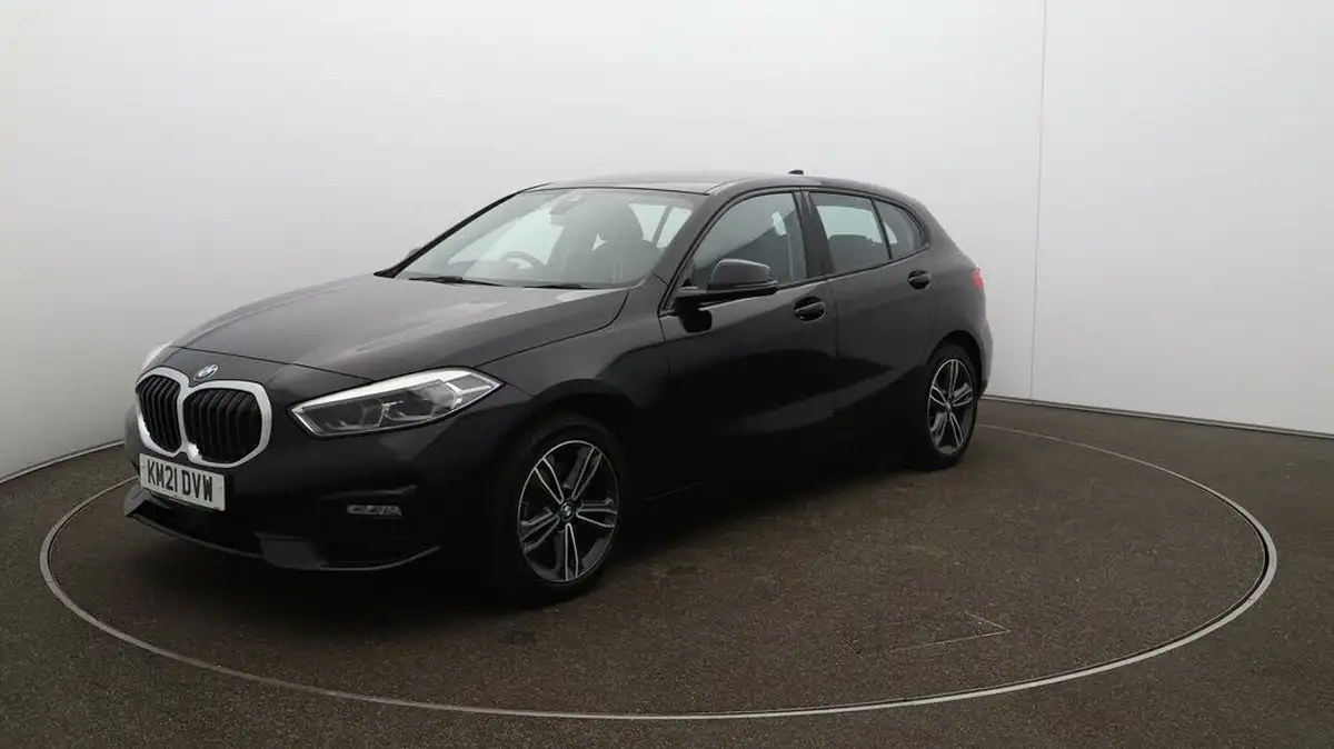 2021-bmw-1-series-15-118i-sport-lcp-big-60