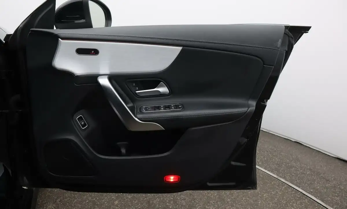 2019-mercedes-benz-cla-20-cla-220-amg-line-premium-shooting-brake-5d-big-15
