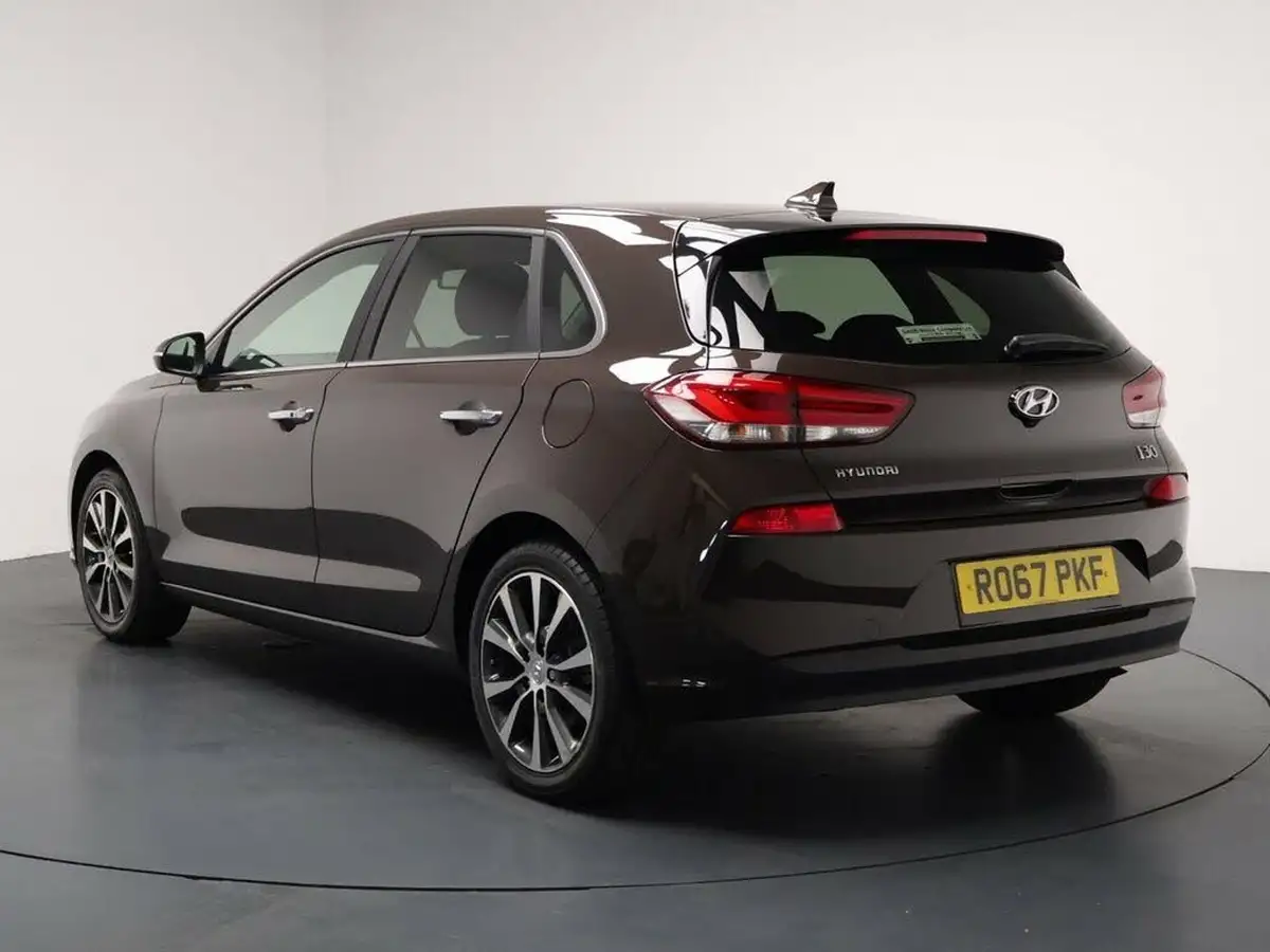 2017-hyundai-i30-14-t-gdi-premium-blue-drive-hatchback-big-8
