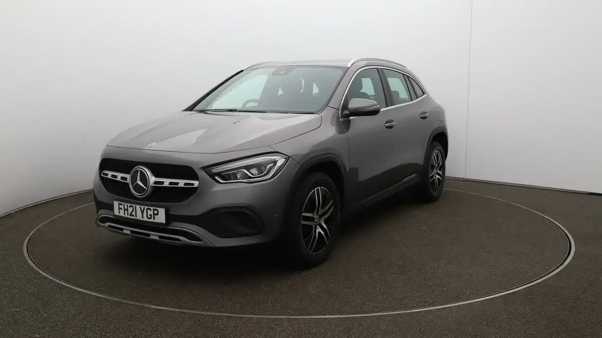 2021-mercedes-benz-gla-class-13-gla-200-sport-executive-big-29