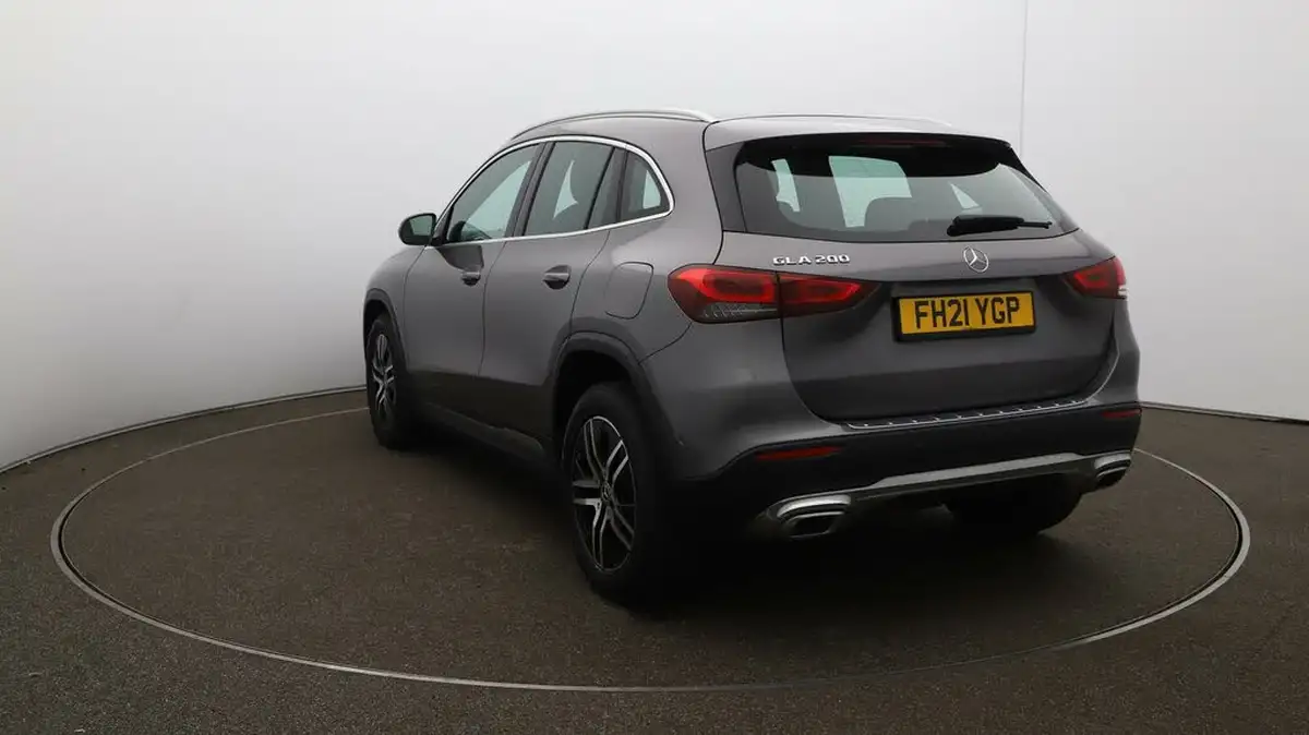 2021-mercedes-benz-gla-class-13-gla-200-sport-executive-big-53