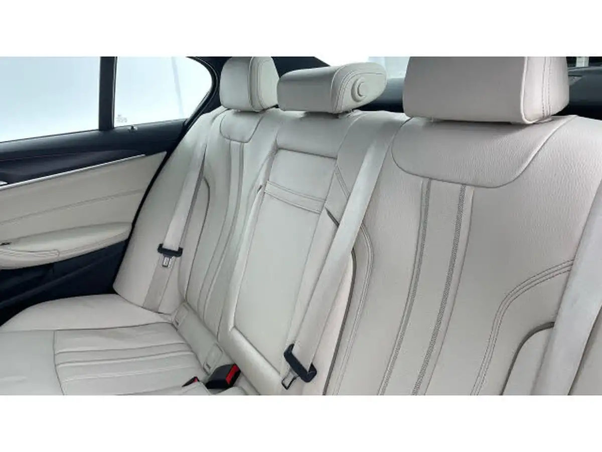 2021-bmw-5-series-20td-520d-xdrive-m-sport-mht-saloon-4d-big-11