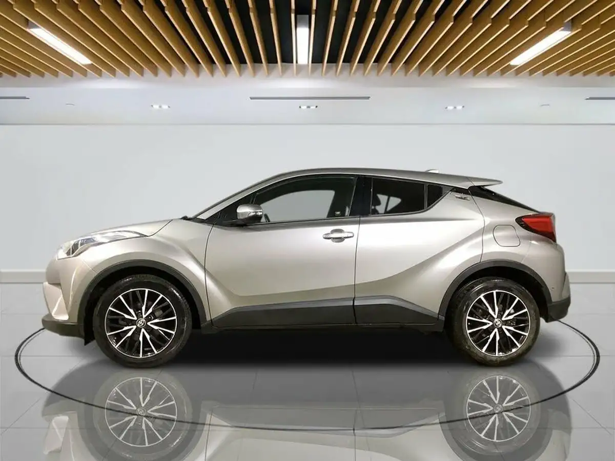 2017-toyota-c-hr-12-excel-cvt-big-3