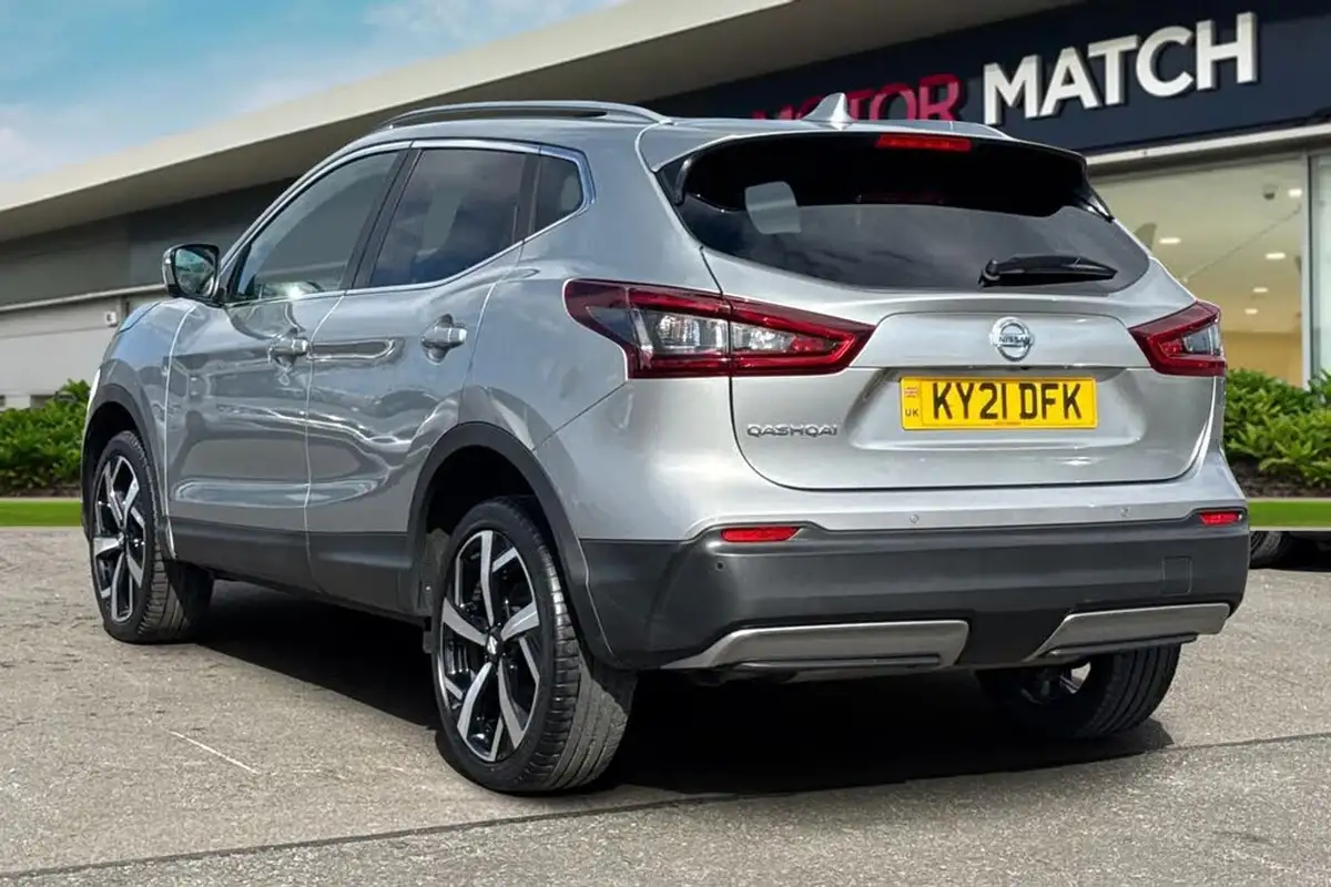 2021-nissan-qashqai-13-dig-t-n-motion-140ps-big-1