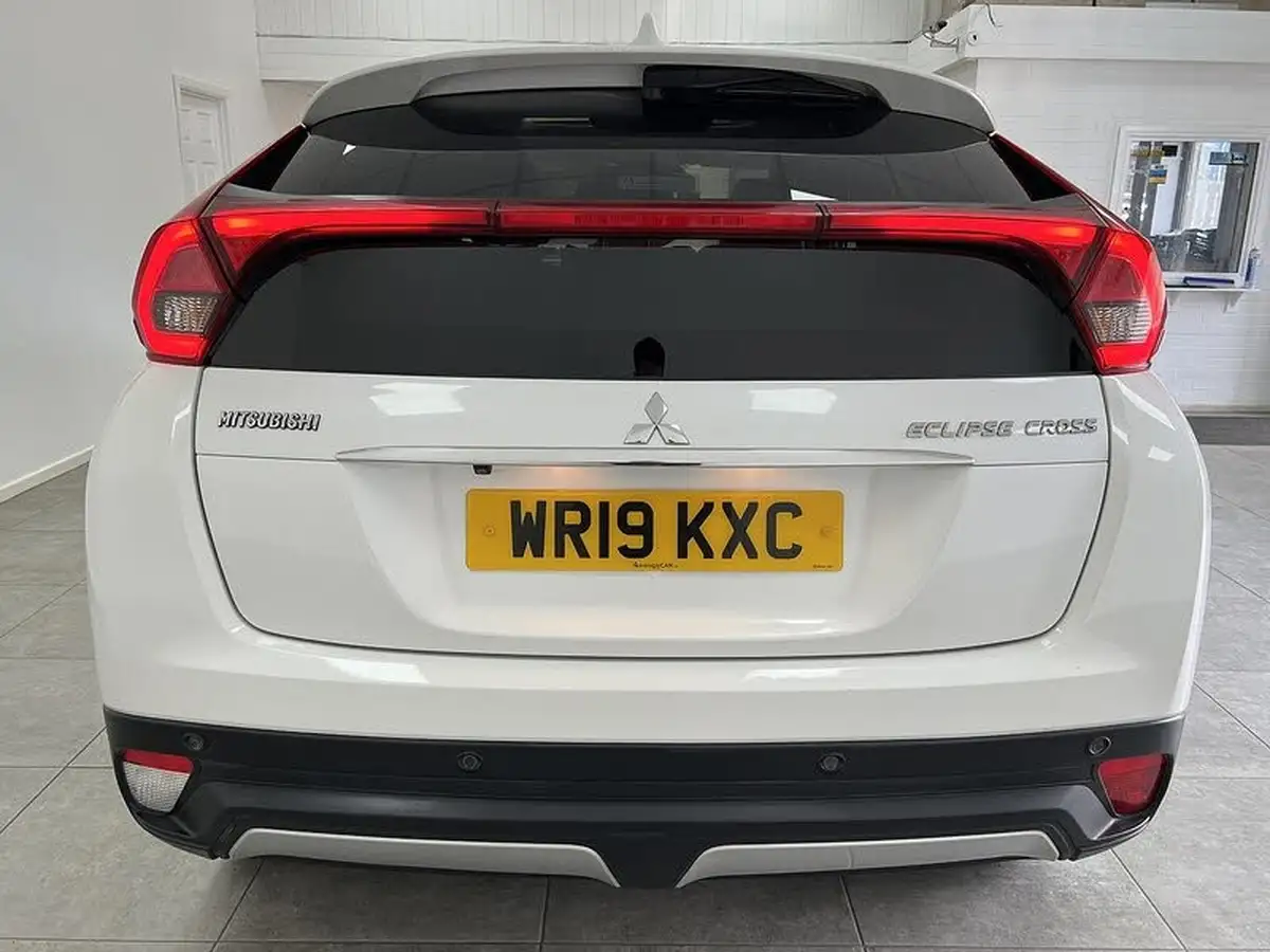 2019-mitsubishi-eclipse-cross-15-4-big-3