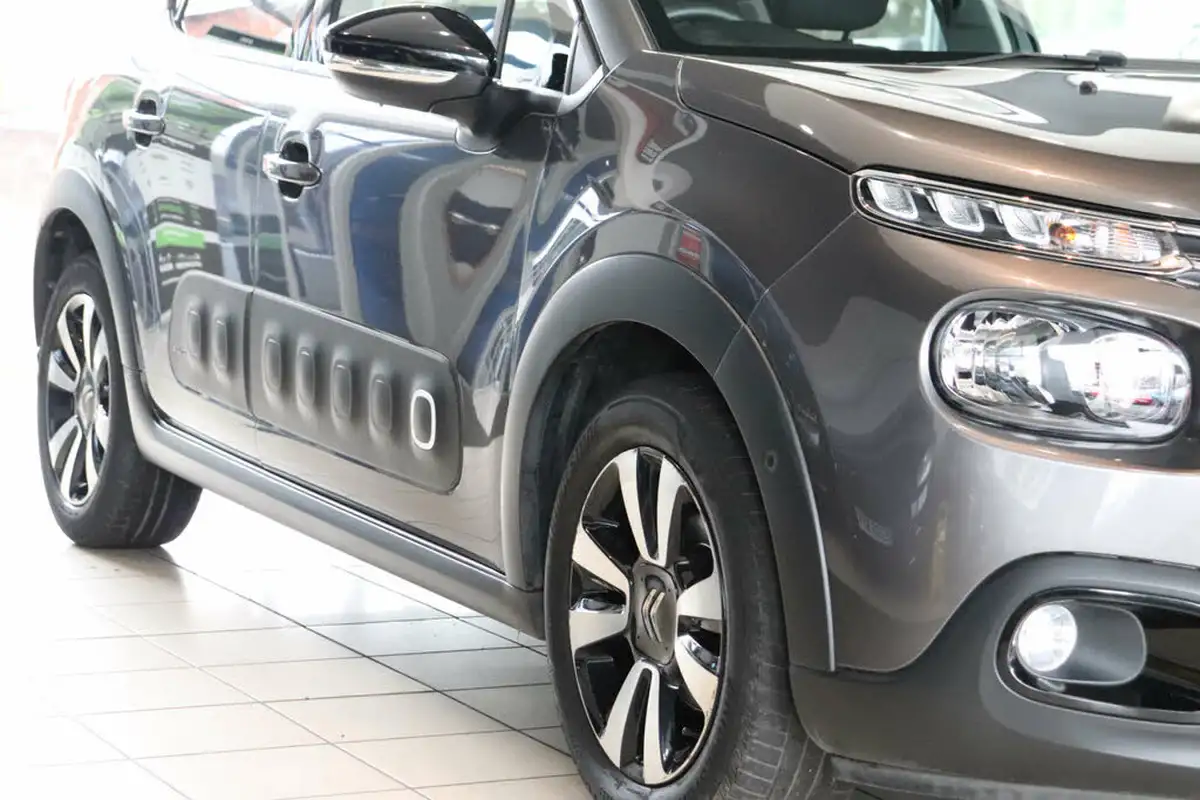 2018-citroen-c3-12-puretech-flair-110ps-ss-eat6-big-57