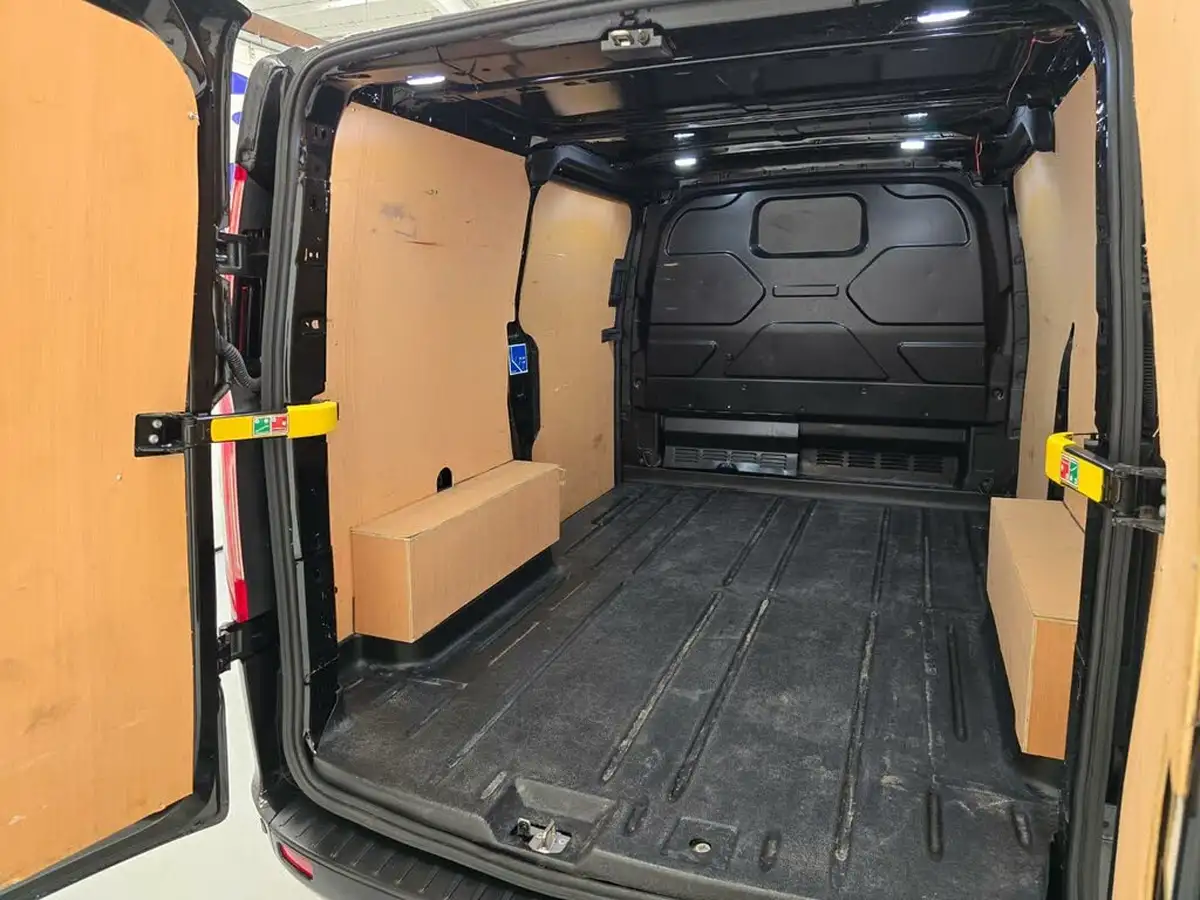 2022-ford-transit-custom-20tdci-280-l1h1-limited-130pseu6dt-big-14