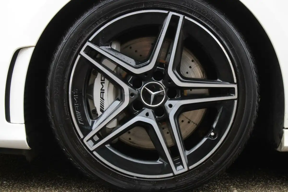 2019-mercedes-benz-a-class-20-a35-amg-premium-plus-hatchback-5d-big-30
