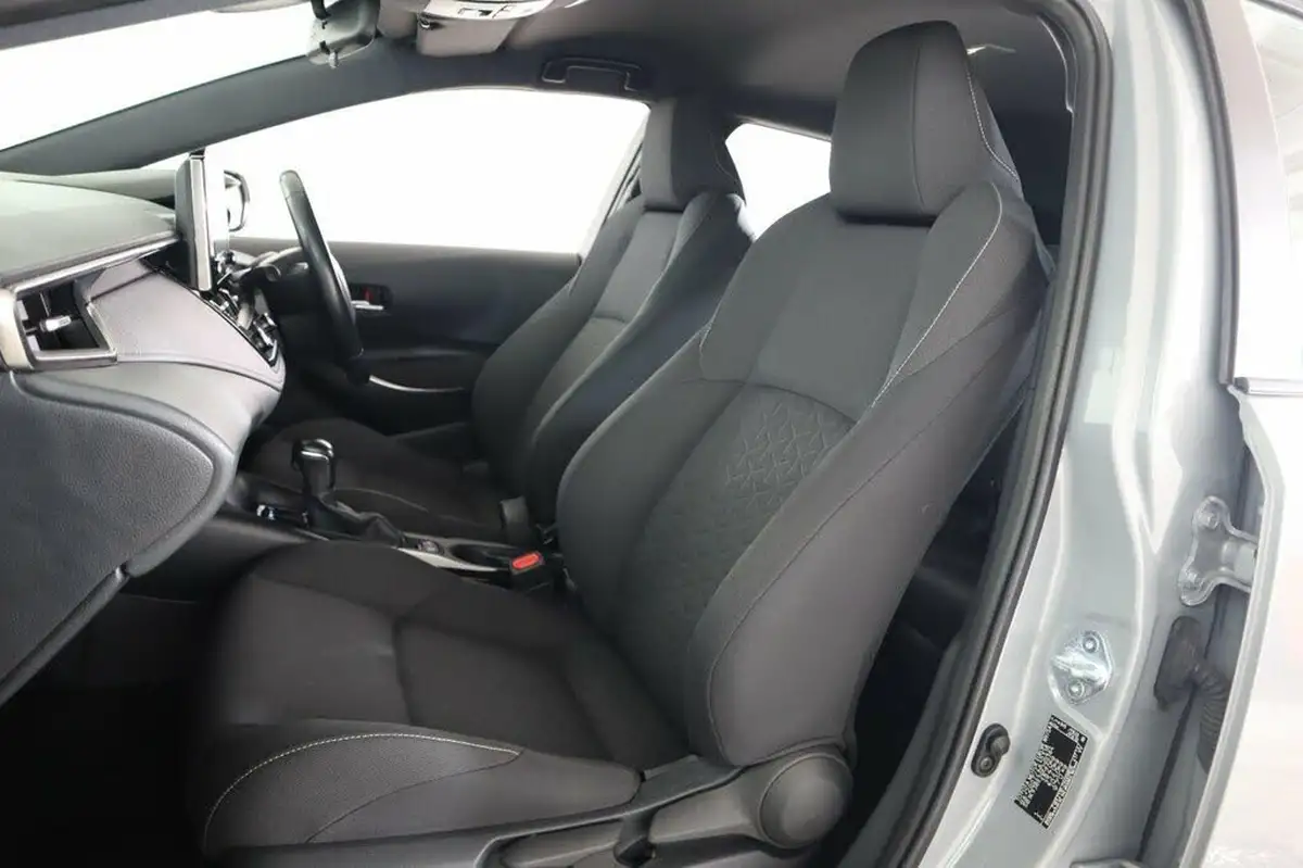 2022-toyota-corolla-18-vvt-i-icon-120bhp-trk-hatchback-5d-big-39