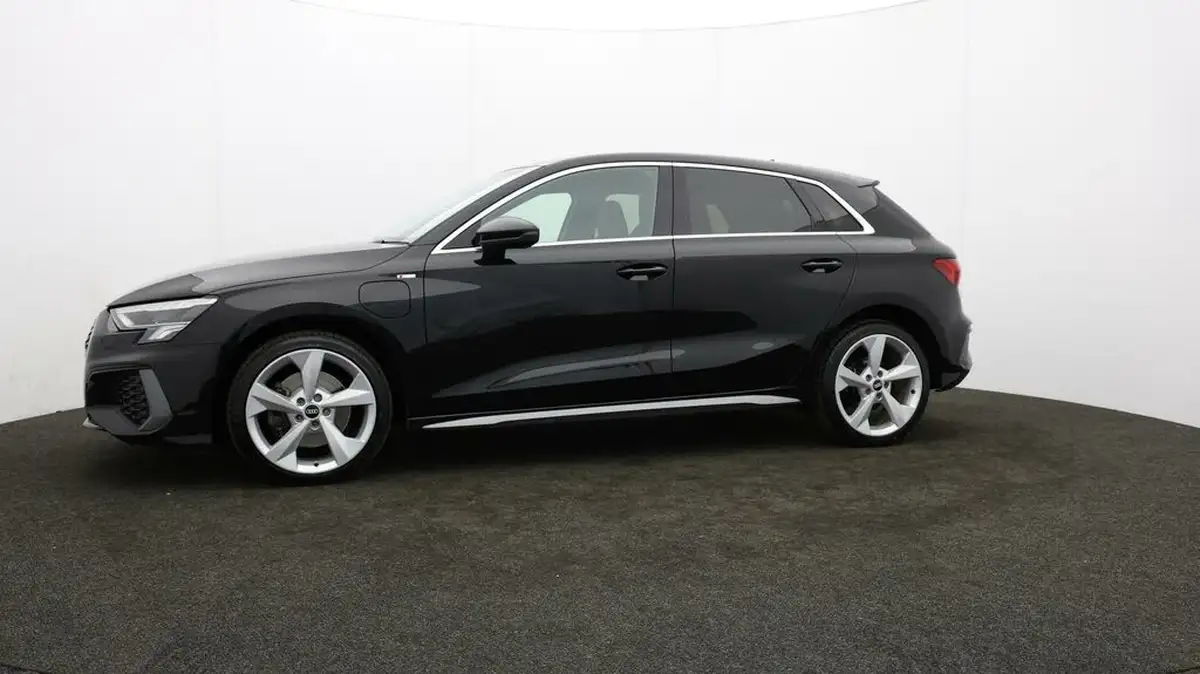 2021-audi-a3-14-40-tfsi-e-s-line-big-57