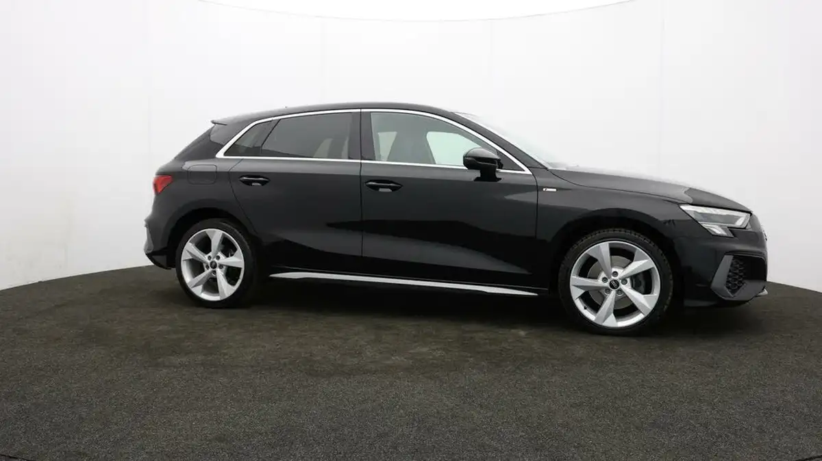 2021-audi-a3-14-40-tfsi-e-s-line-big-33