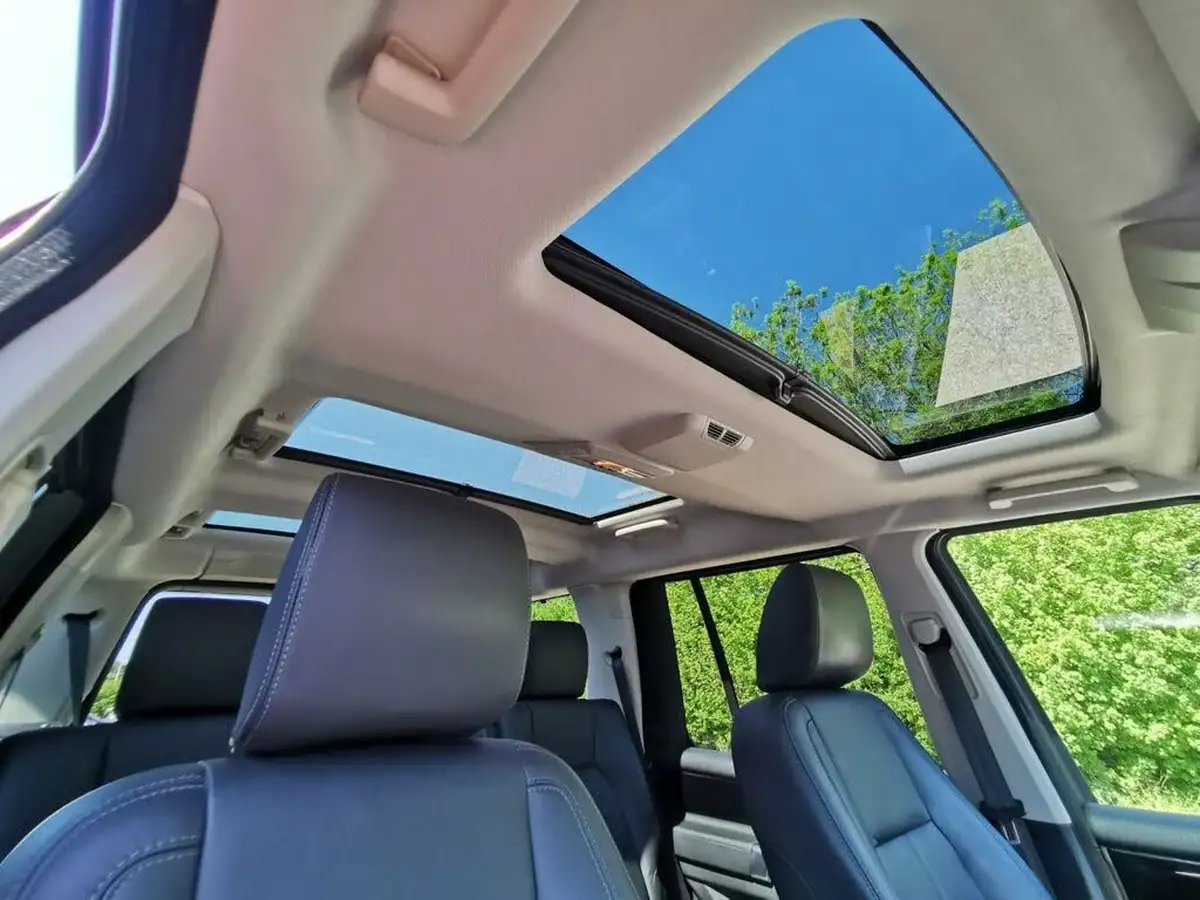 2015-land-rover-discovery-4-30-sd-v6-hse-big-13
