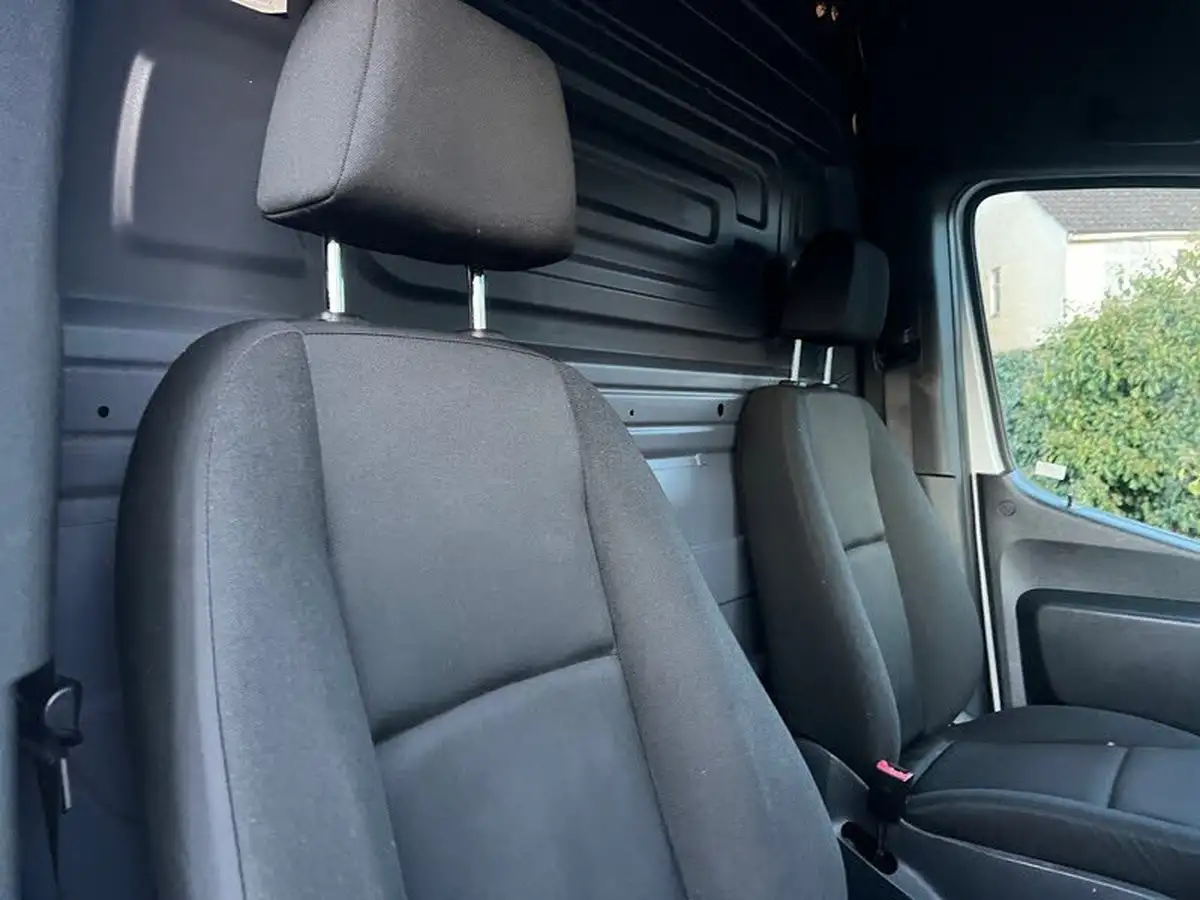 2018-mercedes-benz-sprinter-21cdi-311-l2h1-panel-van-rwd-eco-gear-360-big-39