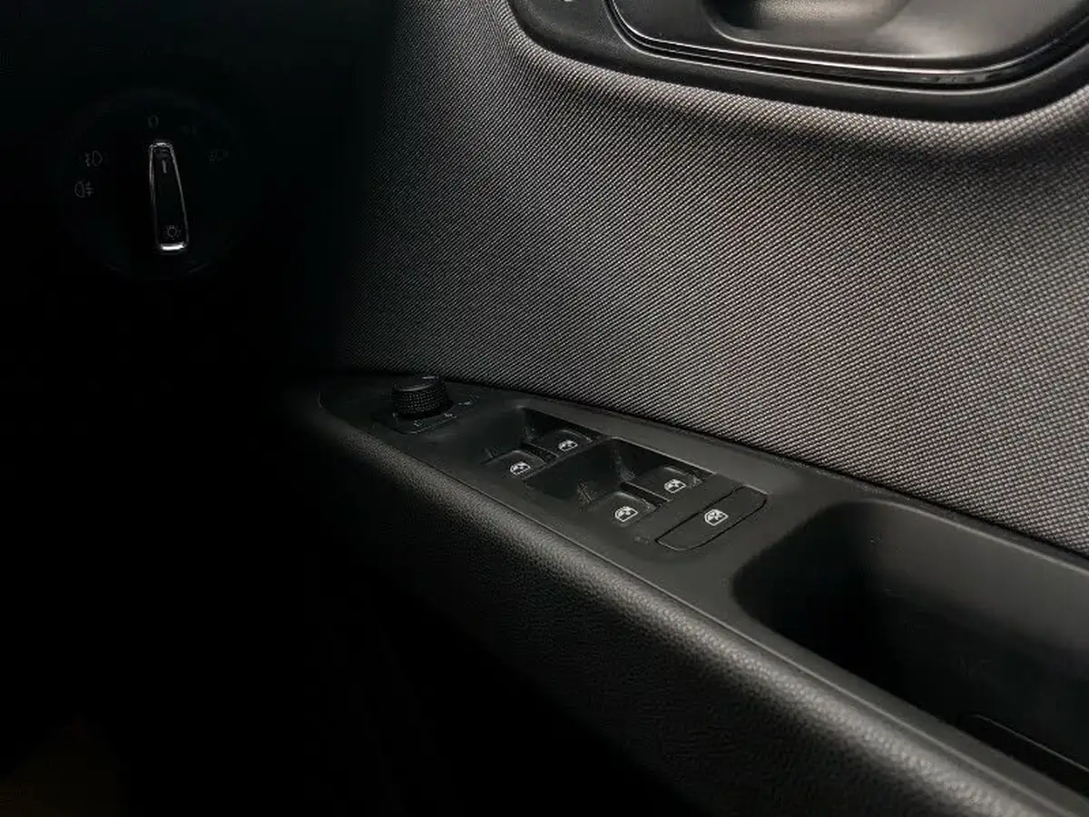2020-seat-leon-15-tsi-evo-se-dynamic-hatchback-big-18