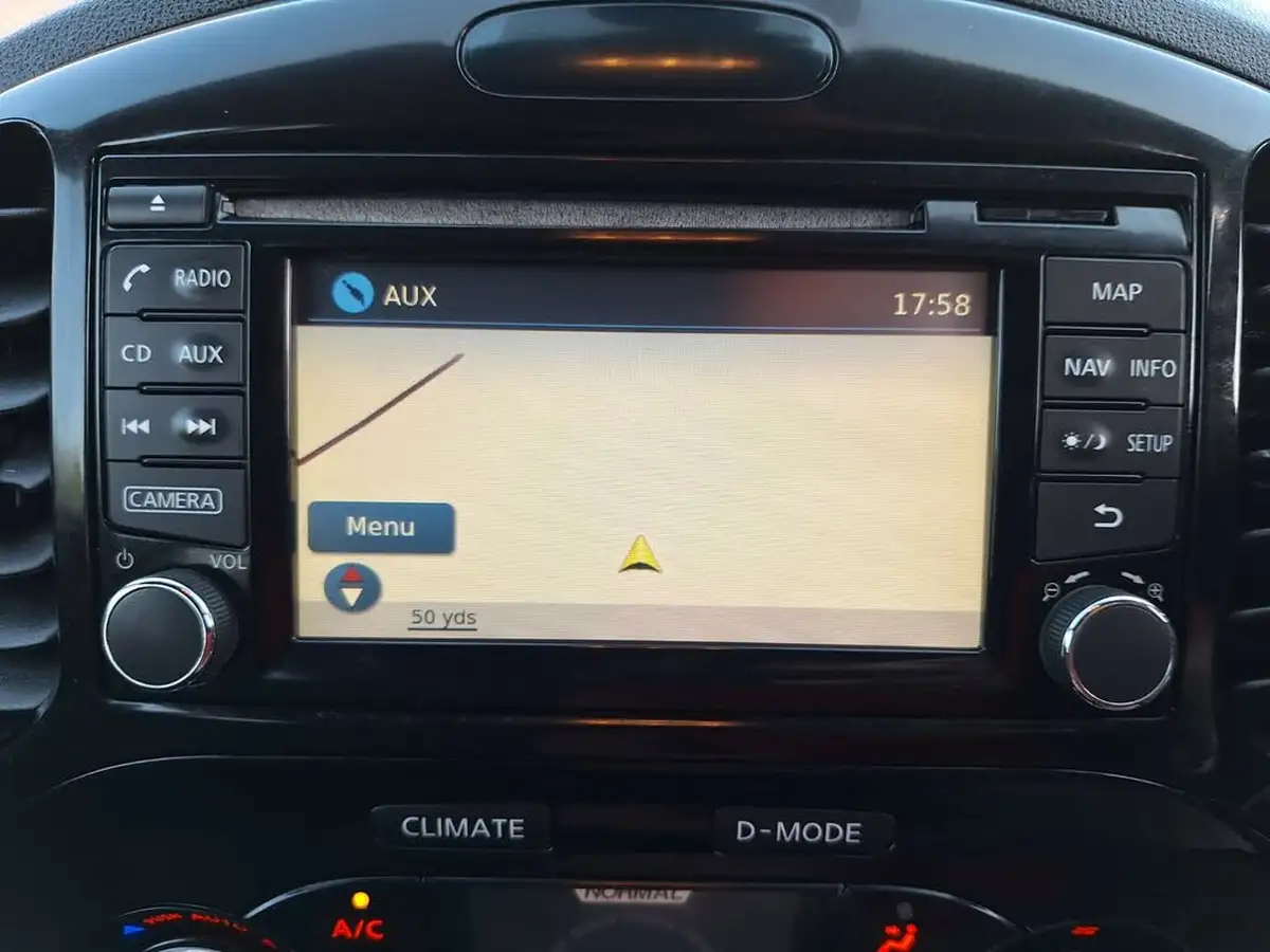 2014-nissan-juke-16-tekna-117ps-1598cc-xtronic-cvt-big-30