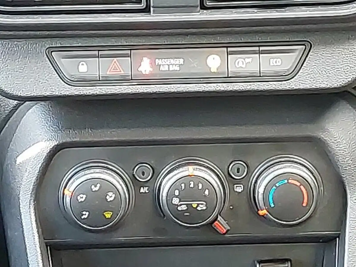 2023-dacia-sandero-10-tce-expression-90bhp-big-10