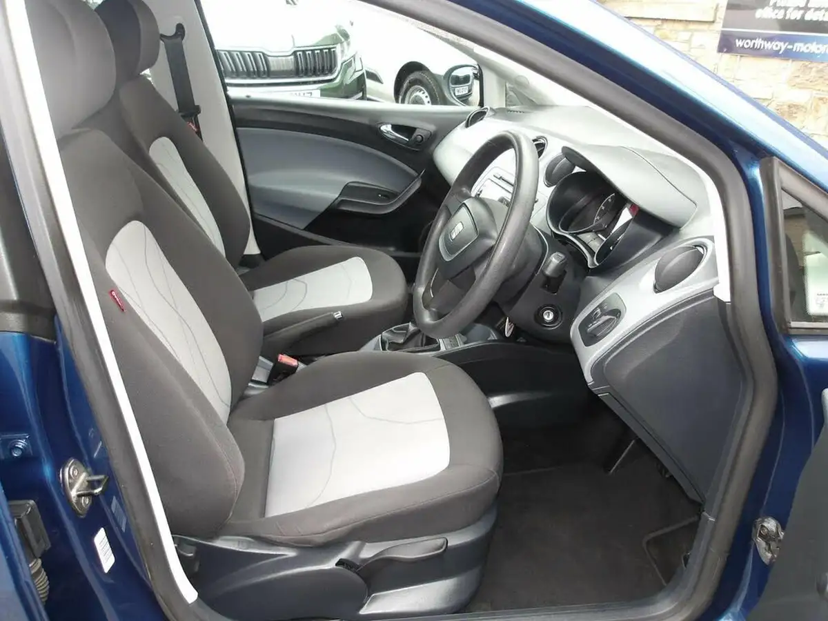 2012-seat-ibiza-12-s-12v-70-hatchback-5d-big-13