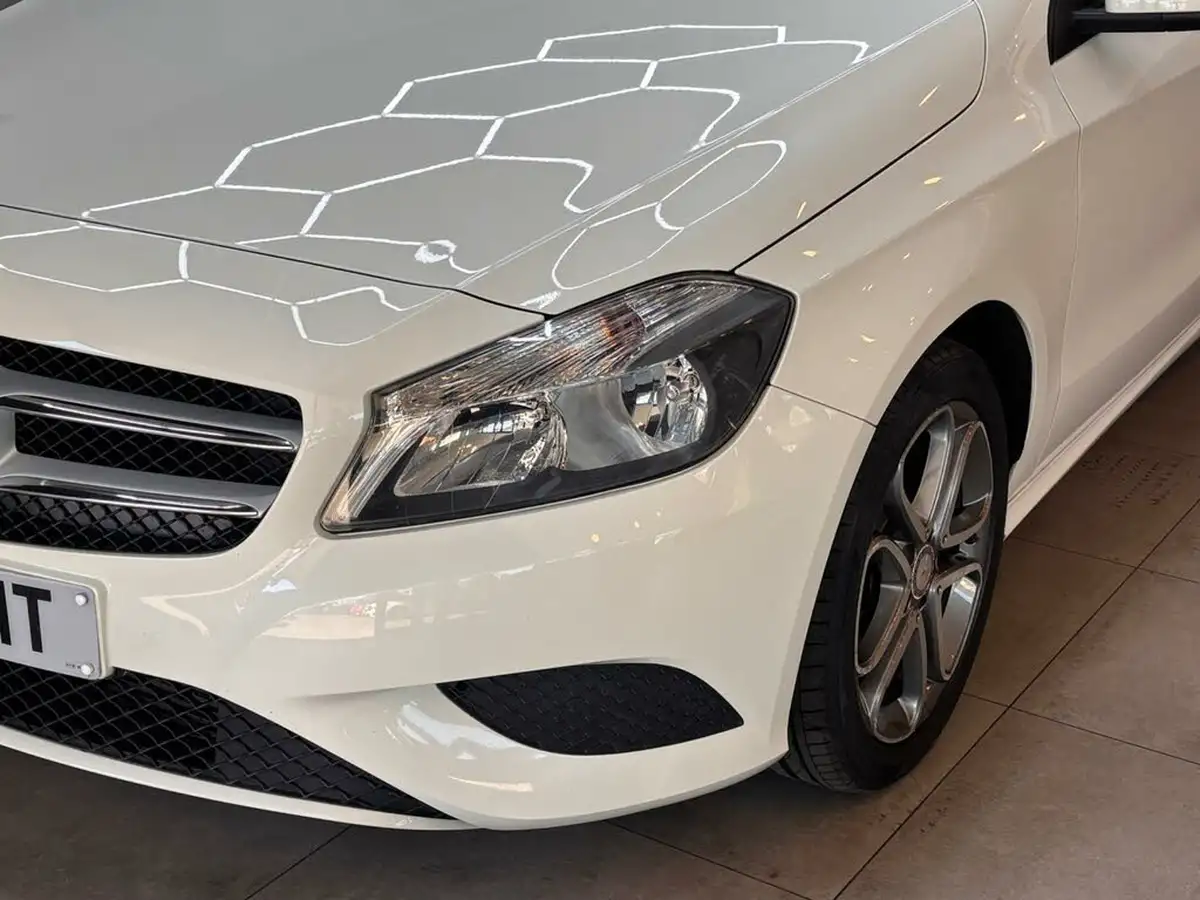 2015-mercedes-benz-a-class-15-cdi-a180-sport-109ps-7g-dct-big-1