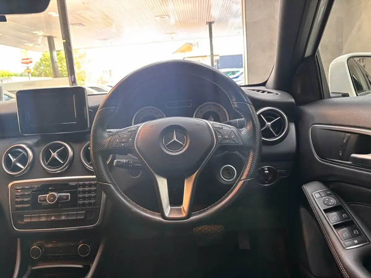 2015-mercedes-benz-a-class-15-cdi-a180-sport-109ps-7g-dct-big-29