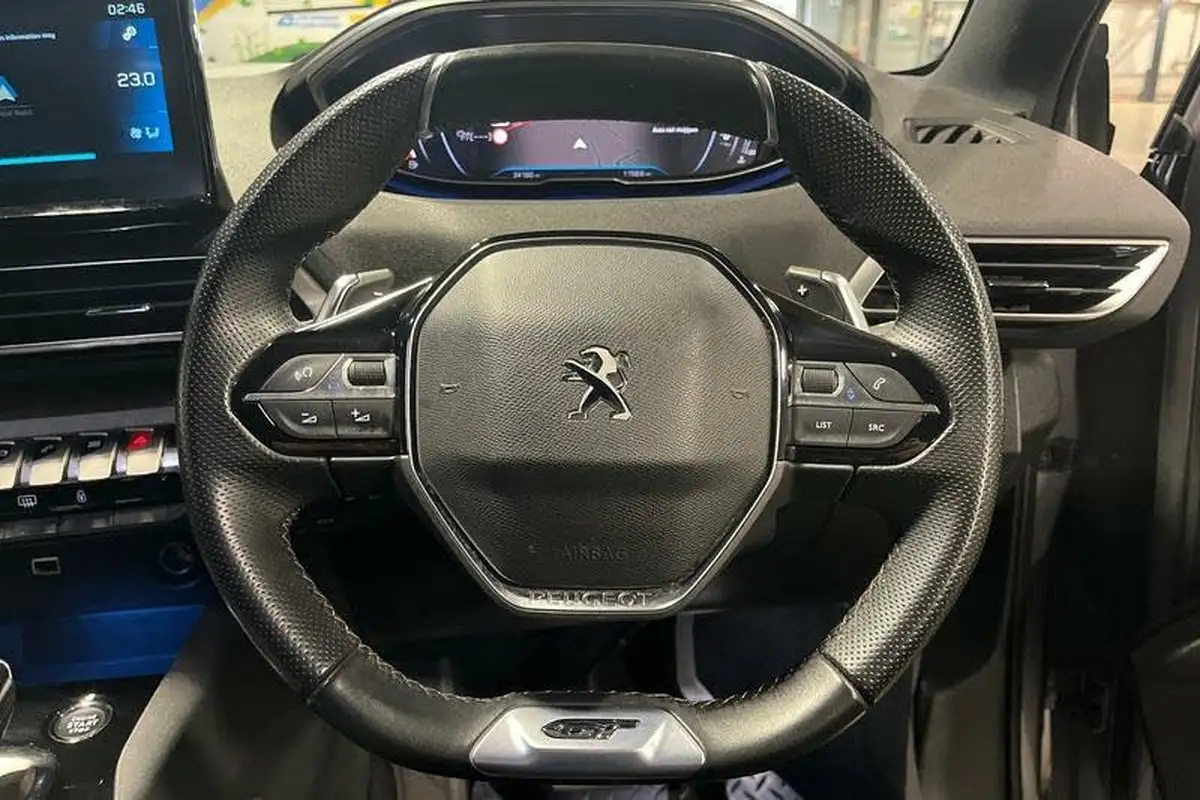 2022-peugeot-5008-suv-15-bluehdi-gt-premium-big-11