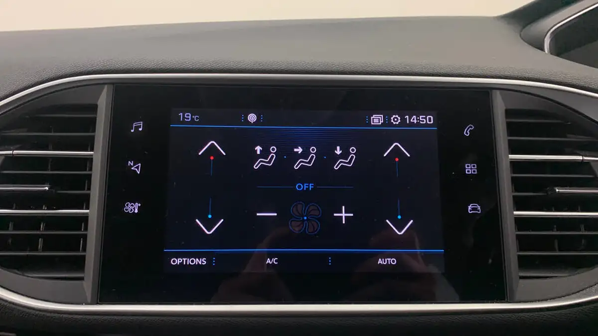 2021-peugeot-308-12-puretech-allure-130bhp-digital-i-cockpit-big-10