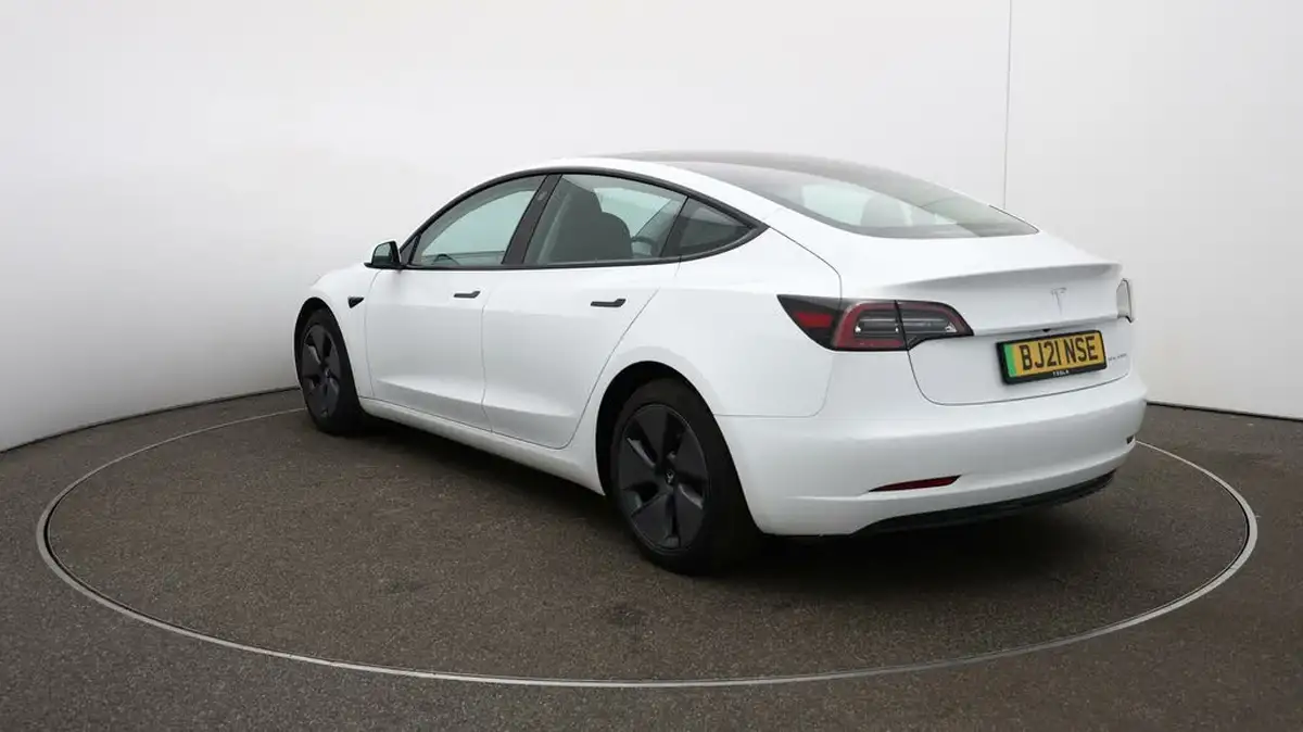 2021-tesla-model-3-e-long-range-4x4-big-54