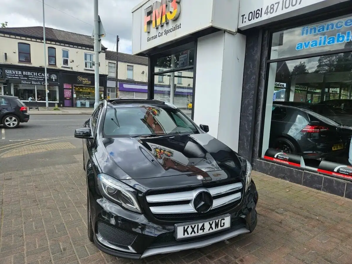 2014-mercedes-benz-gla-class-21cdi-amg-line-premium-plus-package-170bhp-220-4matic-7g-dct-big-4