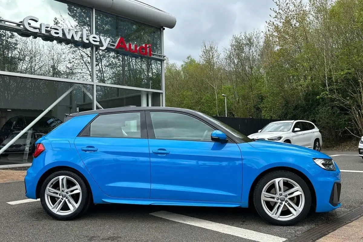 2019-audi-a1-10-30-tfsi-s-line-tronic-big-1