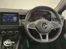 2022-renault-clio-10-tce-iconic-edition-small-16