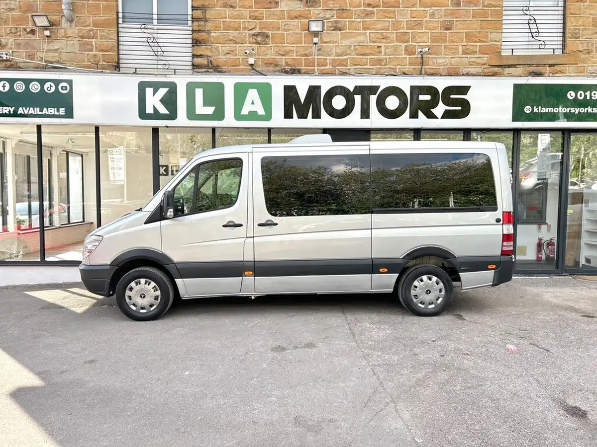 2011-mercedes-benz-sprinter-21td-310cdi-swb-high-roof-van-big-1