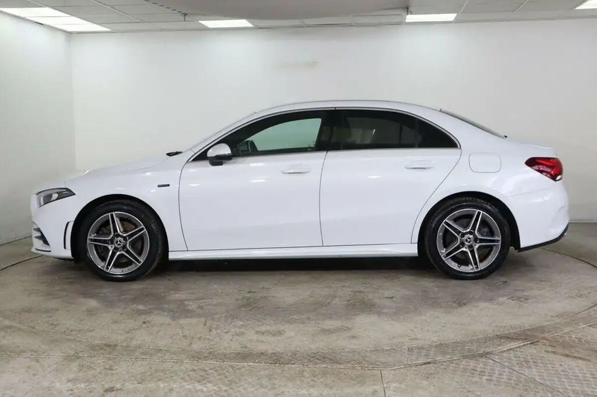 2020-mercedes-benz-a-class-13-a250e-amg-line-saloon-4d-big-4