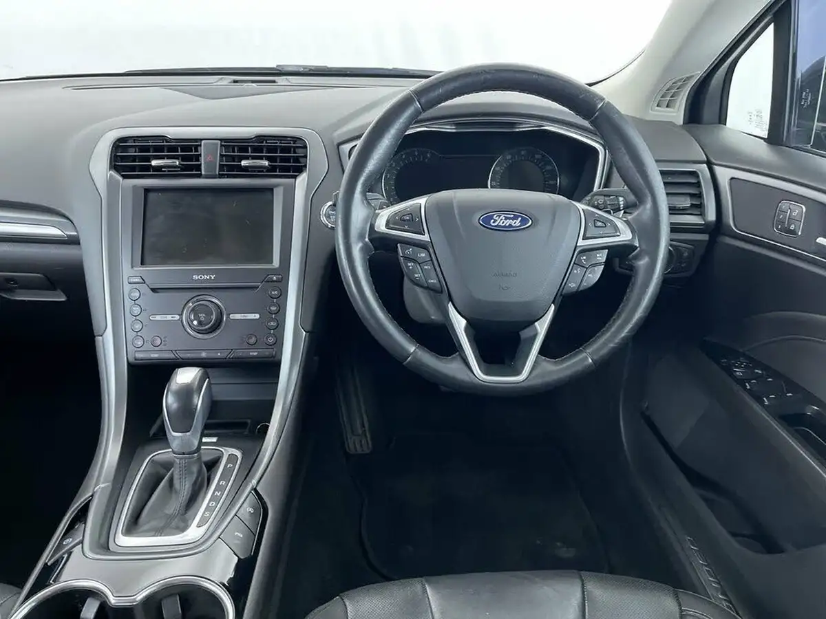 2016-ford-mondeo-20tdci-titanium-210ps-hatchback-powershift-big-34