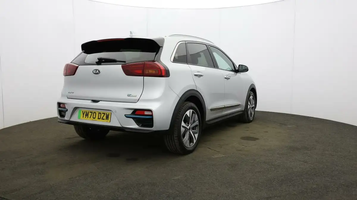2021-kia-e-niro-ev-4-big-52