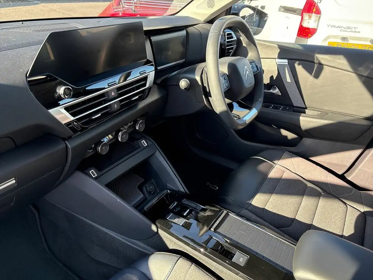 2022-citroen-c4-12-puretech-sense-plus-eat8-big-34