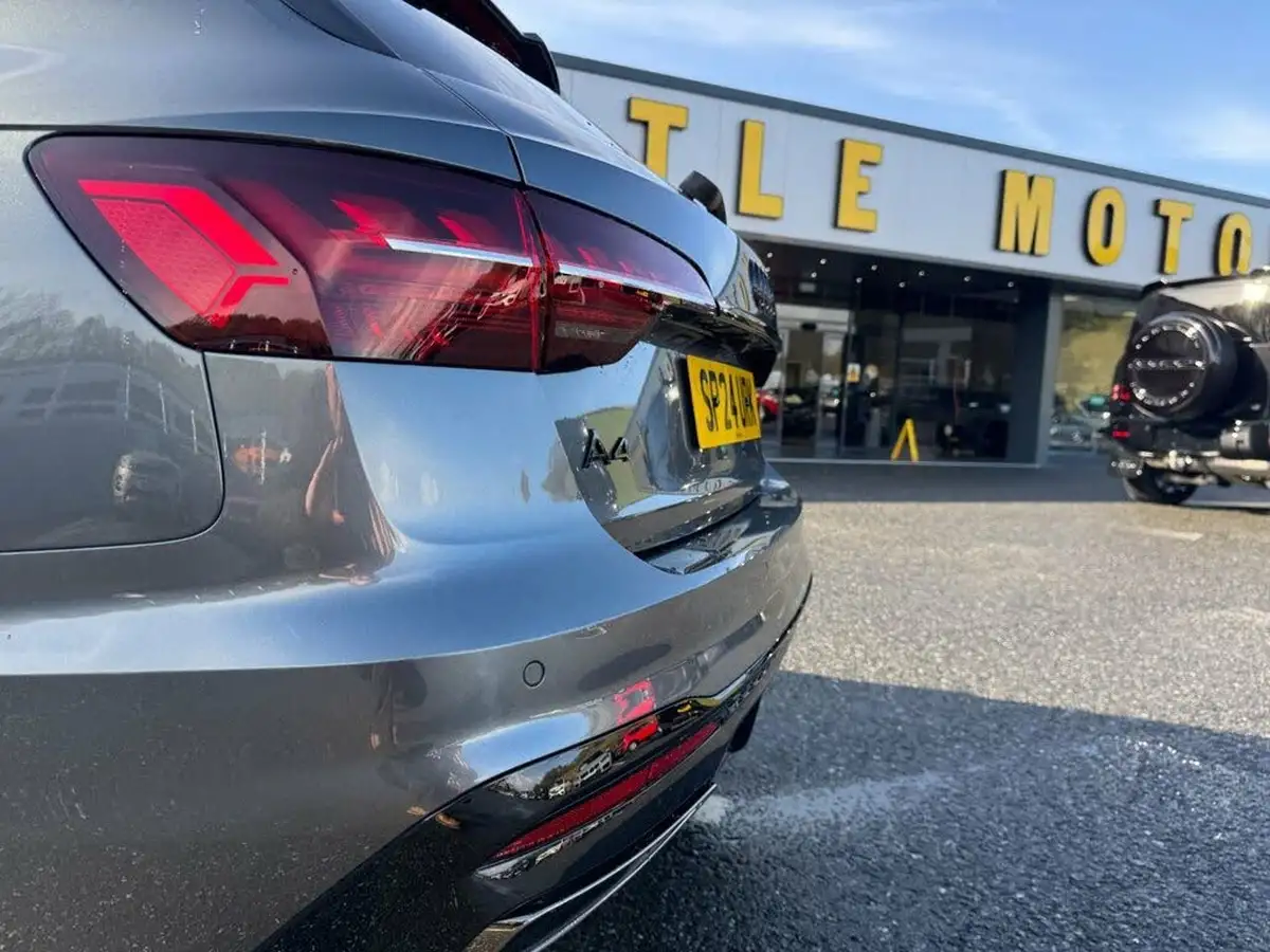 2024-audi-a4-avant-20-40-tfsi-black-edition-big-23