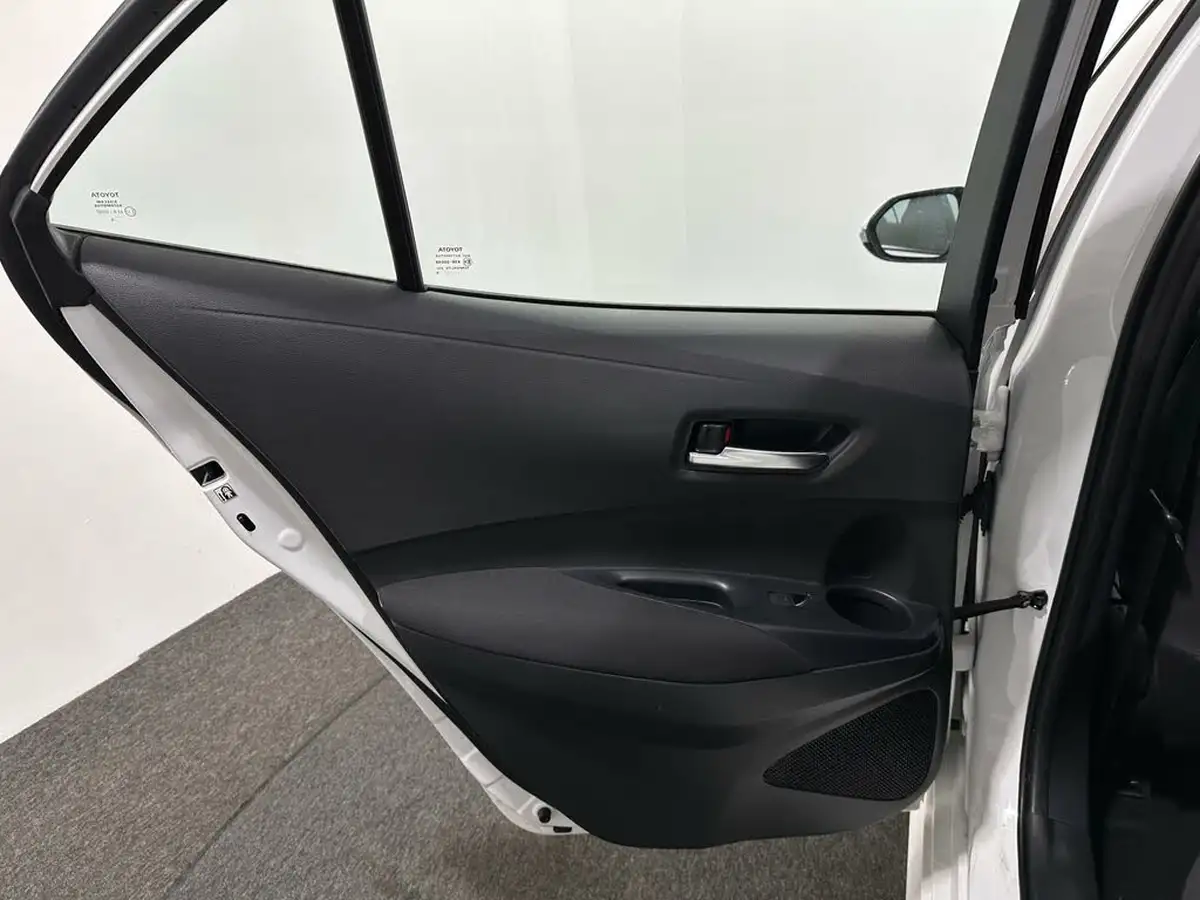 2019-toyota-corolla-18-vvt-i-icon-spare-wheel-hatchback-5d-big-33