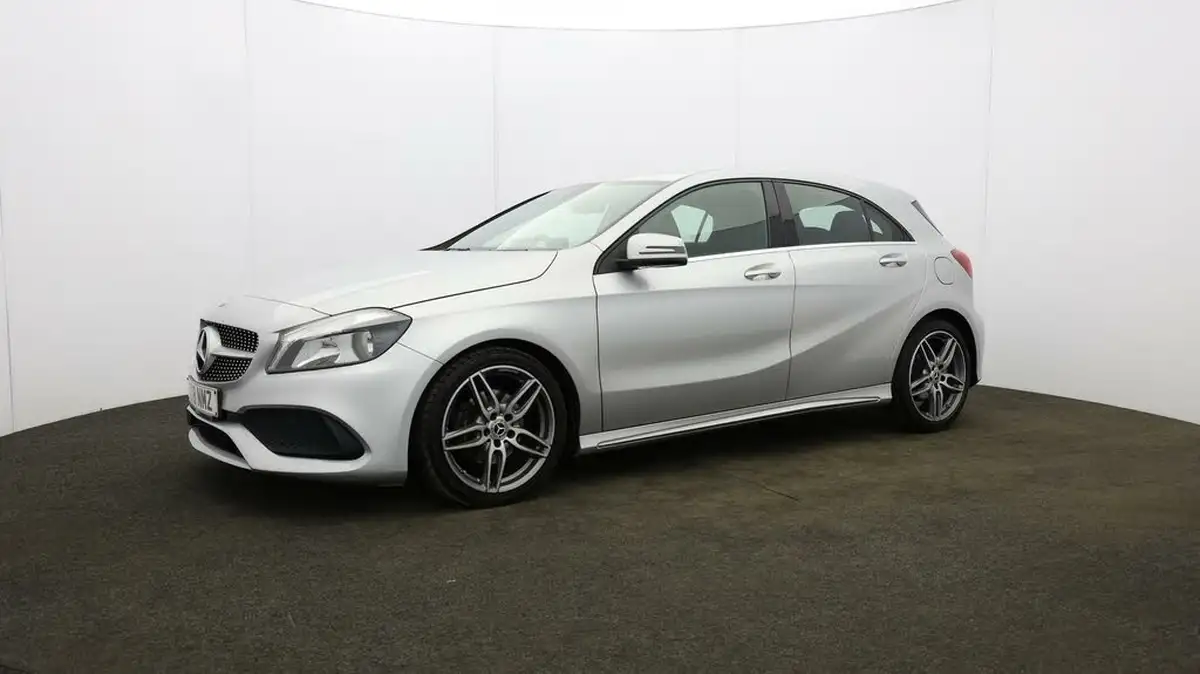 2018-mercedes-benz-a-class-16-a180-amg-line-ss-big-27