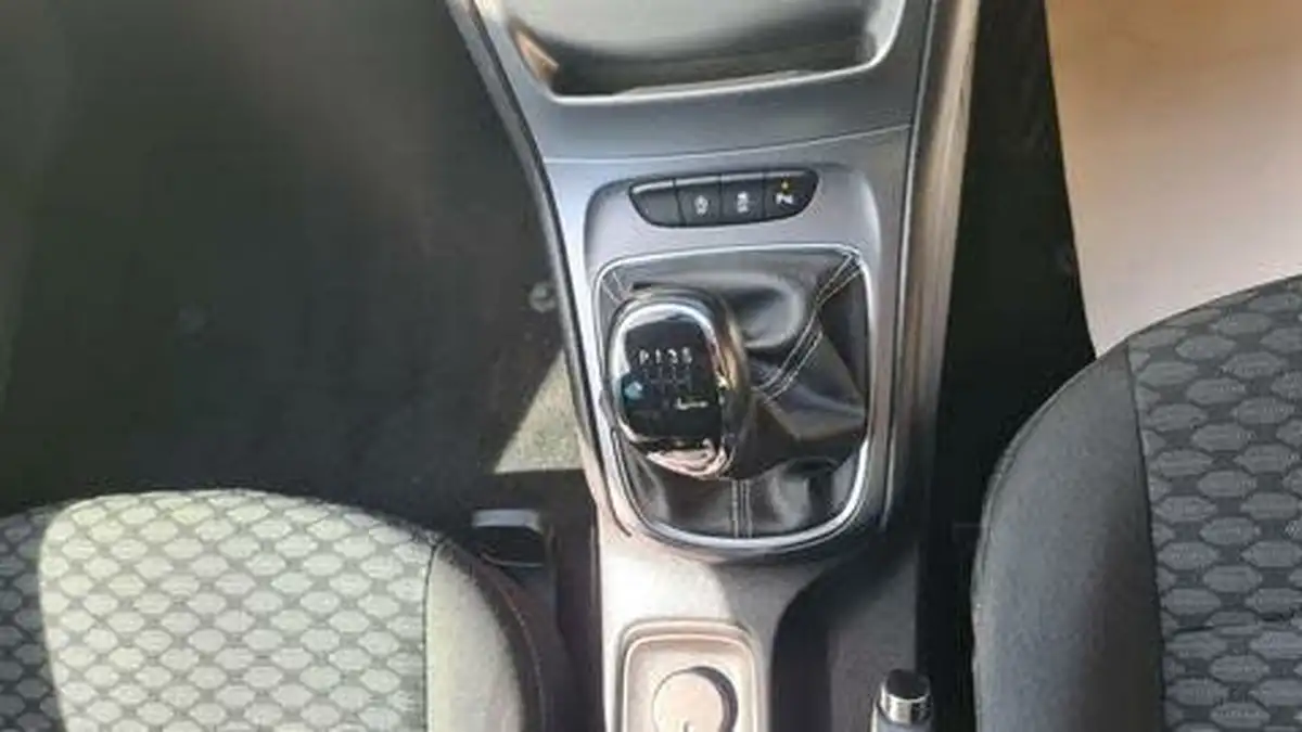 2018-vauxhall-astra-16cdti-tech-line-nav-110ps-ssecotec-hatchback-big-22
