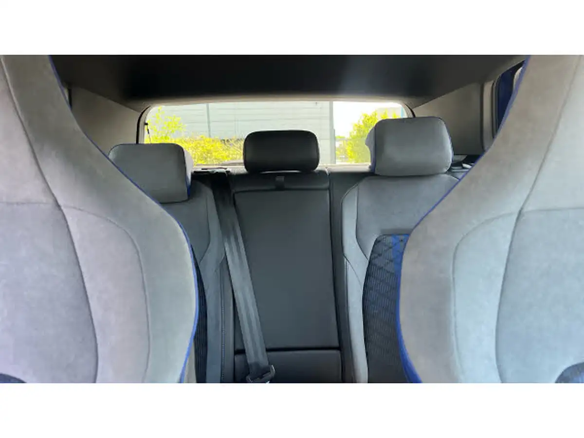 2023-volkswagen-golf-20-tsi-r-320ps-hatchback-big-14