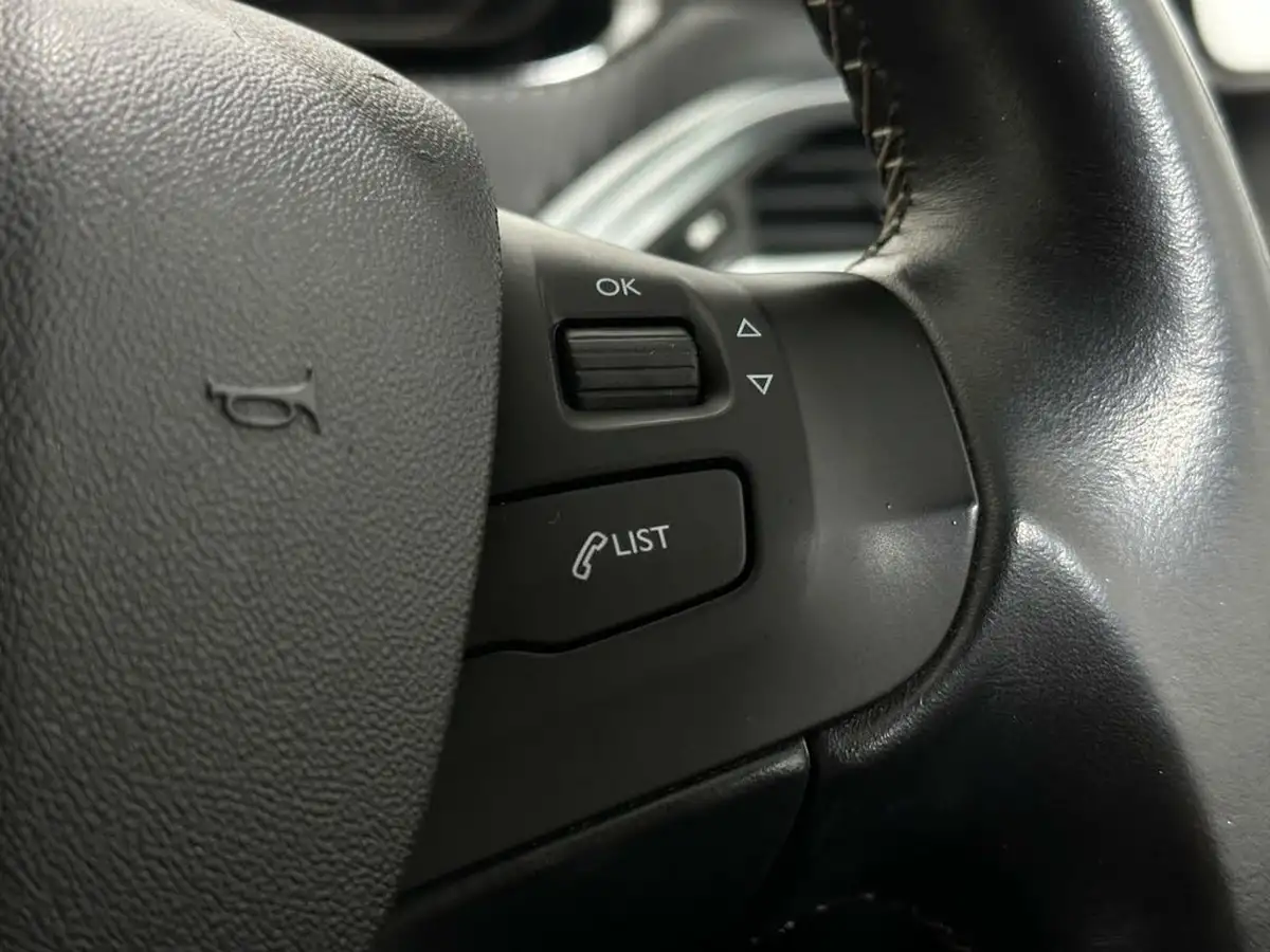 2016-peugeot-2008-suv-12-puretech-allure-82bhp-big-12